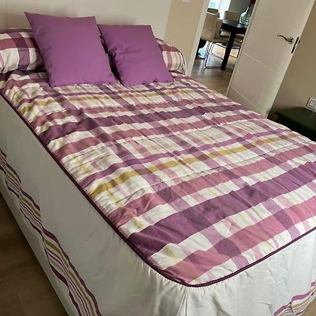 Triana Family Suites Sevilla Exteriör bild